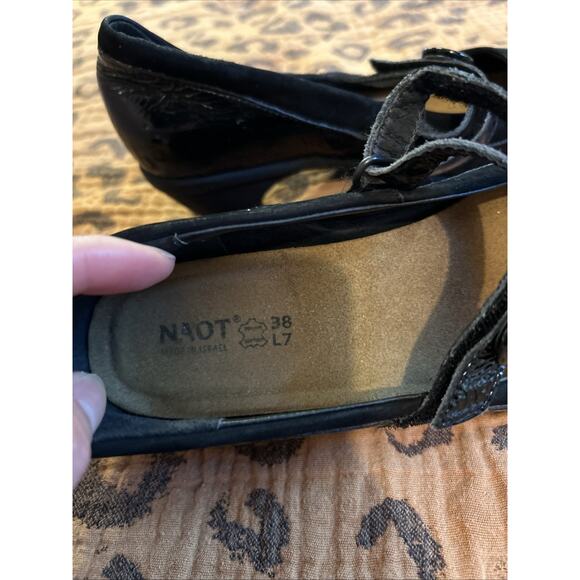 Naot Women’s Trendy Black Leather Heels Mary Jane Size EU 38 US 7 Patent Look - Picture 4 of 6